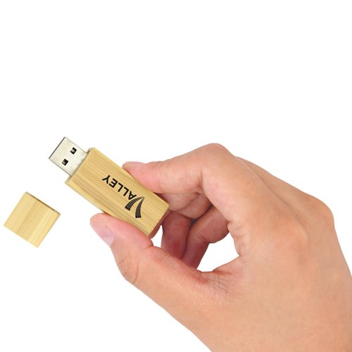 32GB Bamboo USB Flash Drive - Image 4